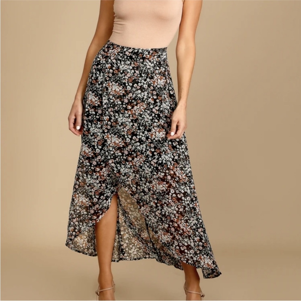 Lulu's Black Floral Maxi Skirt